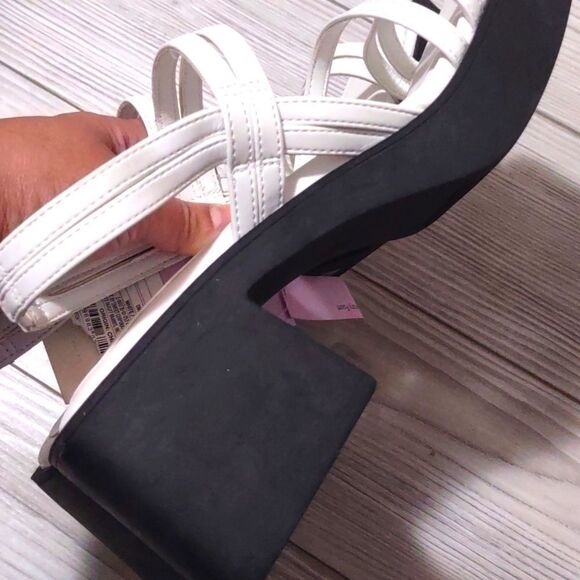 (70-3198)  Womens Wild fable Sandals Sz 9 - Picture 4 of 10